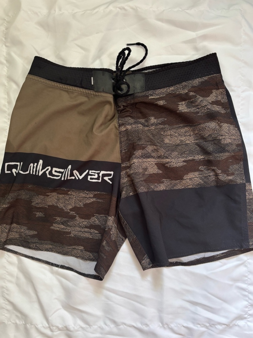 Quiksilver Men’s Brown & Black Camo Board Shorts